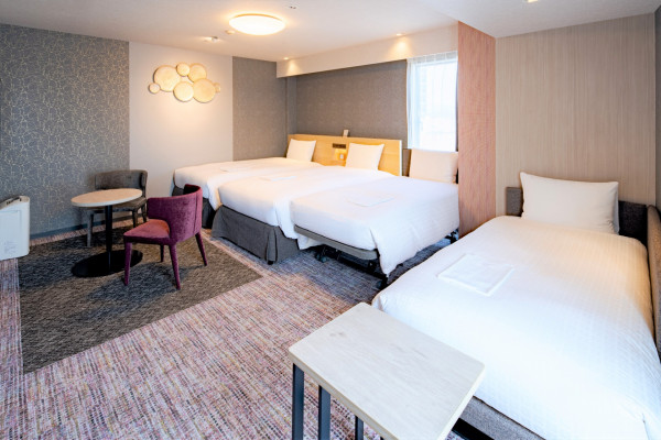 画像:コンフォートツインルーム4名