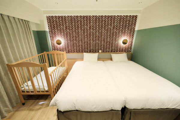 ベビーベッドをご希望のお客様はご予約時に追記するかホテルまでご連絡くださいませ(宿泊前日まで受付)