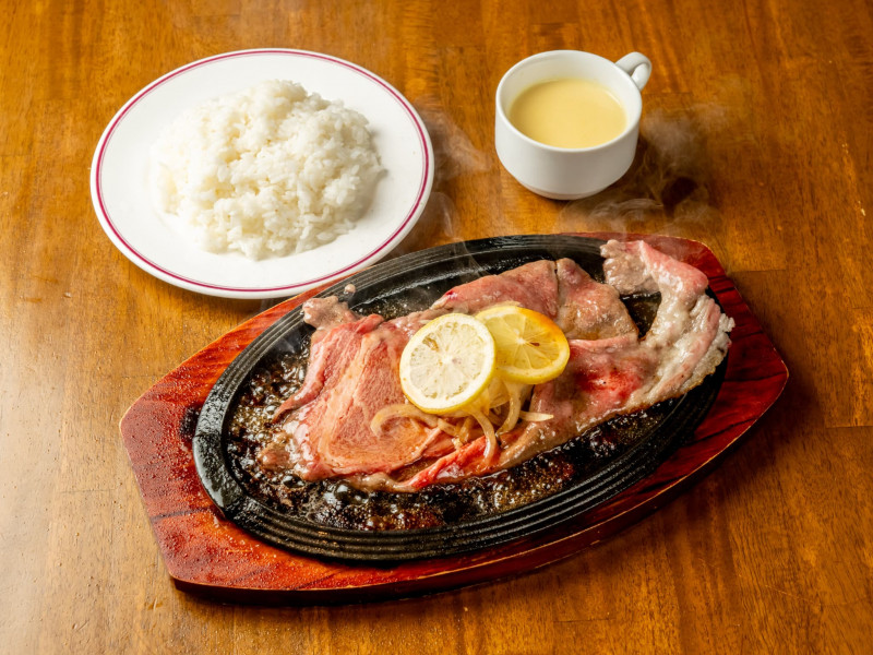 黒毛和牛のレモンステーキ