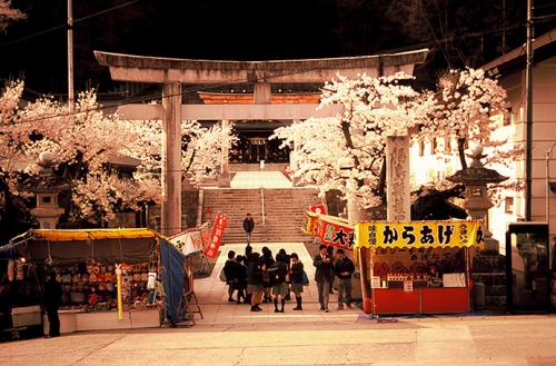 信夫山の桜まつり スタッフブログ リッチモンドホテル 福島駅前 公式サイト