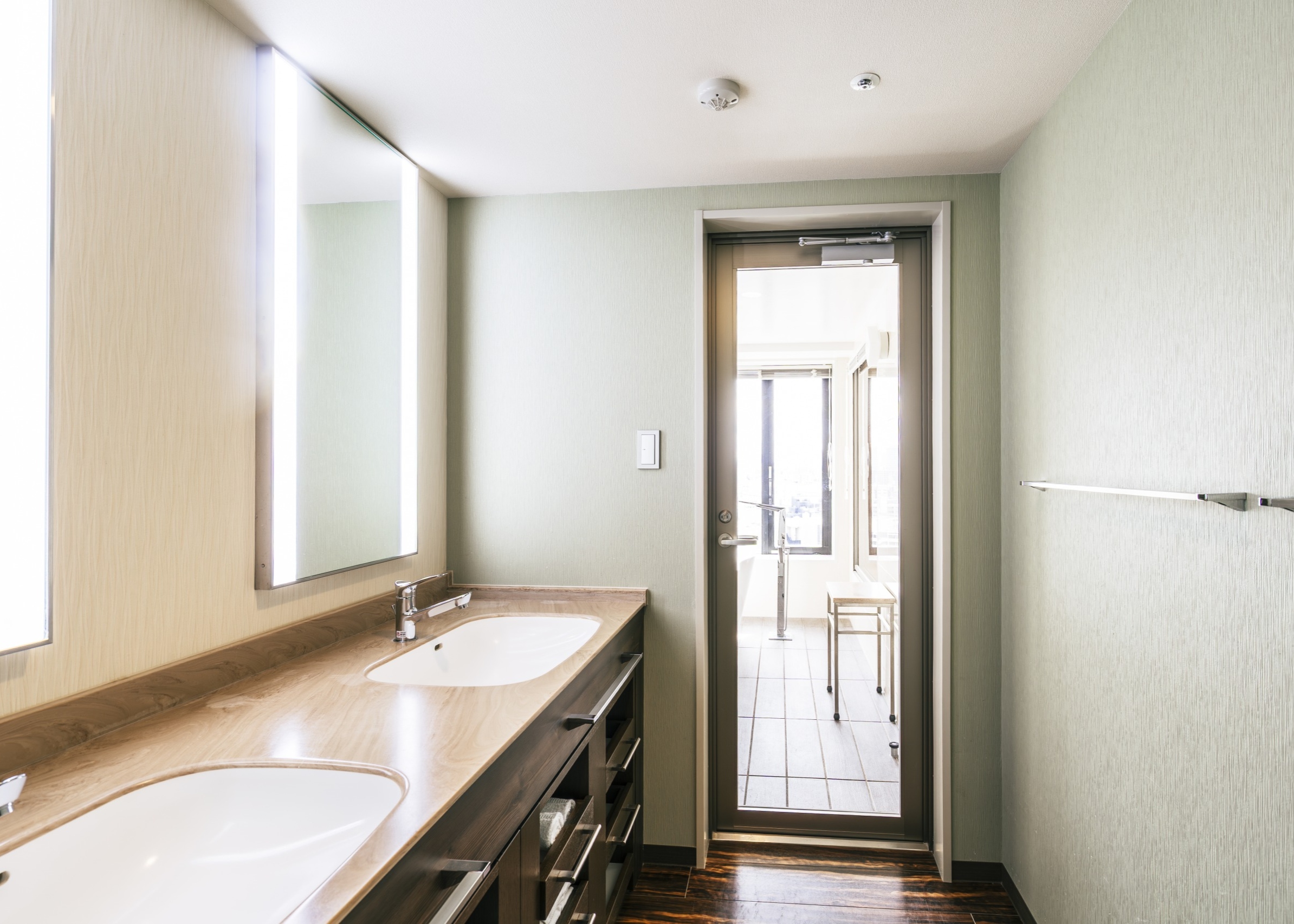 画像:ザ・プレミアムブックルーム